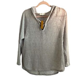 •NWT Women’s Lavender Field Hooded Sweater Size Small Soft Gray Criss Cross